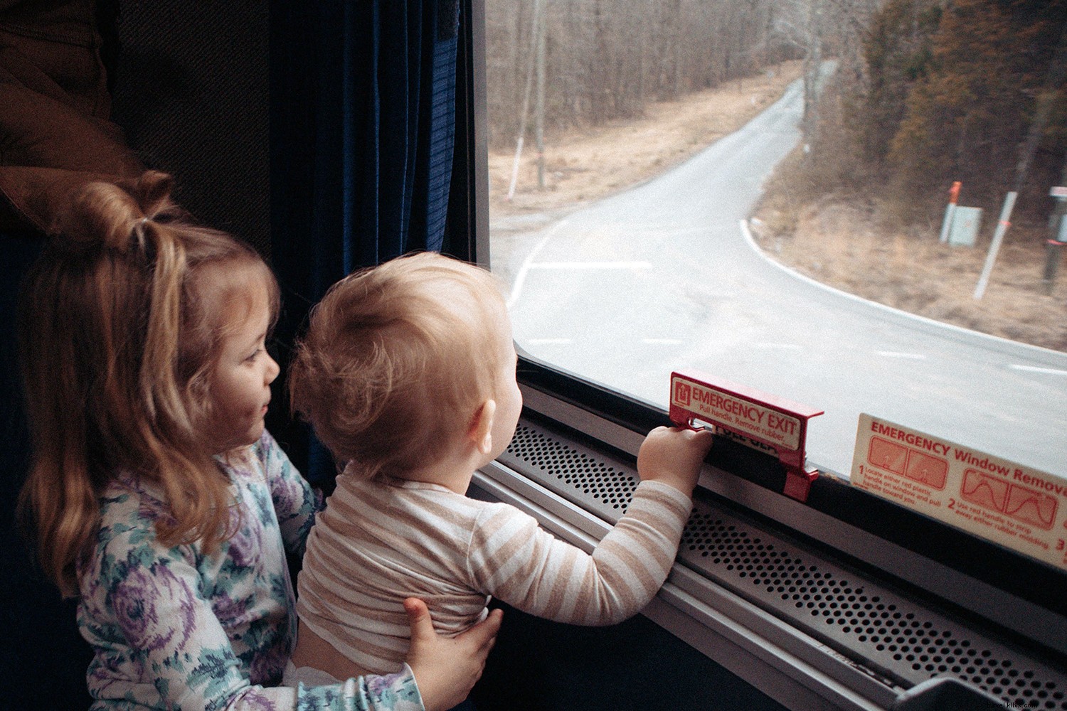 Repensando a viagem:pegando o trem automotivo com crianças 